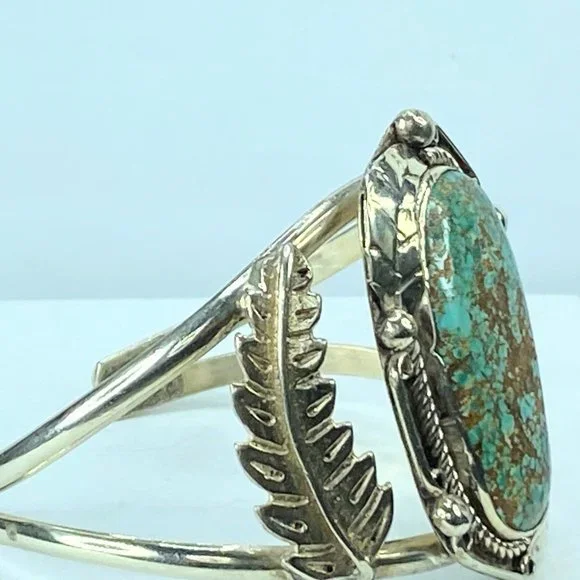 Native American Feather motif Turquoise cuff bangle 2.5" 29.0g